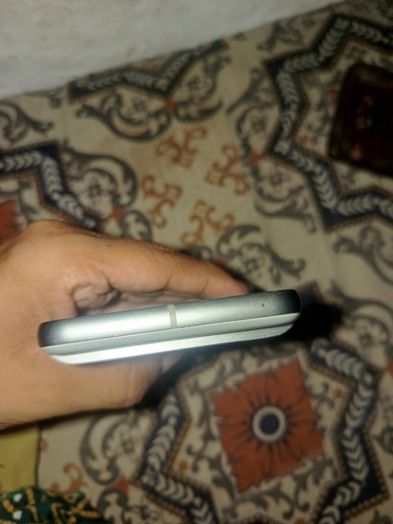 Google Pixel 8 1