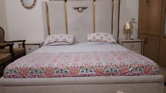 Modern Luxury King Size Bed Set with 2 Matching Side Tables