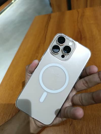 Apple iPhone 16 Pro Max