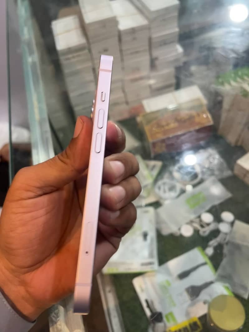 Apple iPhone 14 2