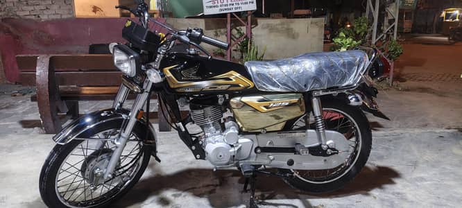 cg 125 golden edition 2026 model appied  10/10 condition