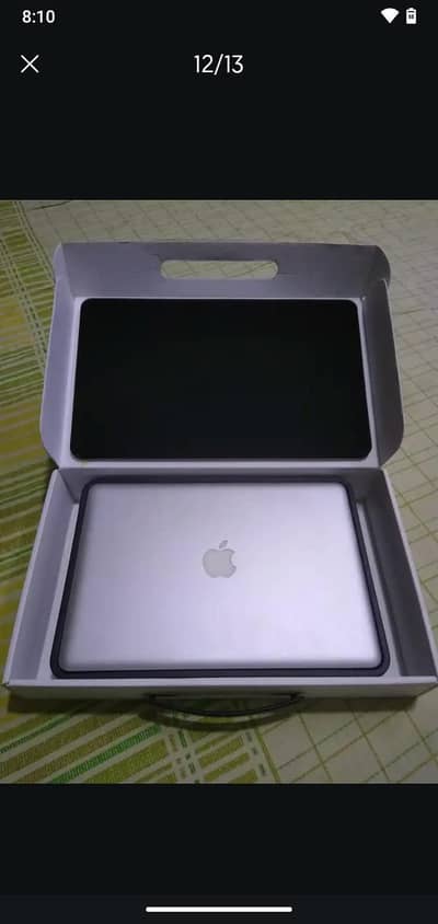 MacBook