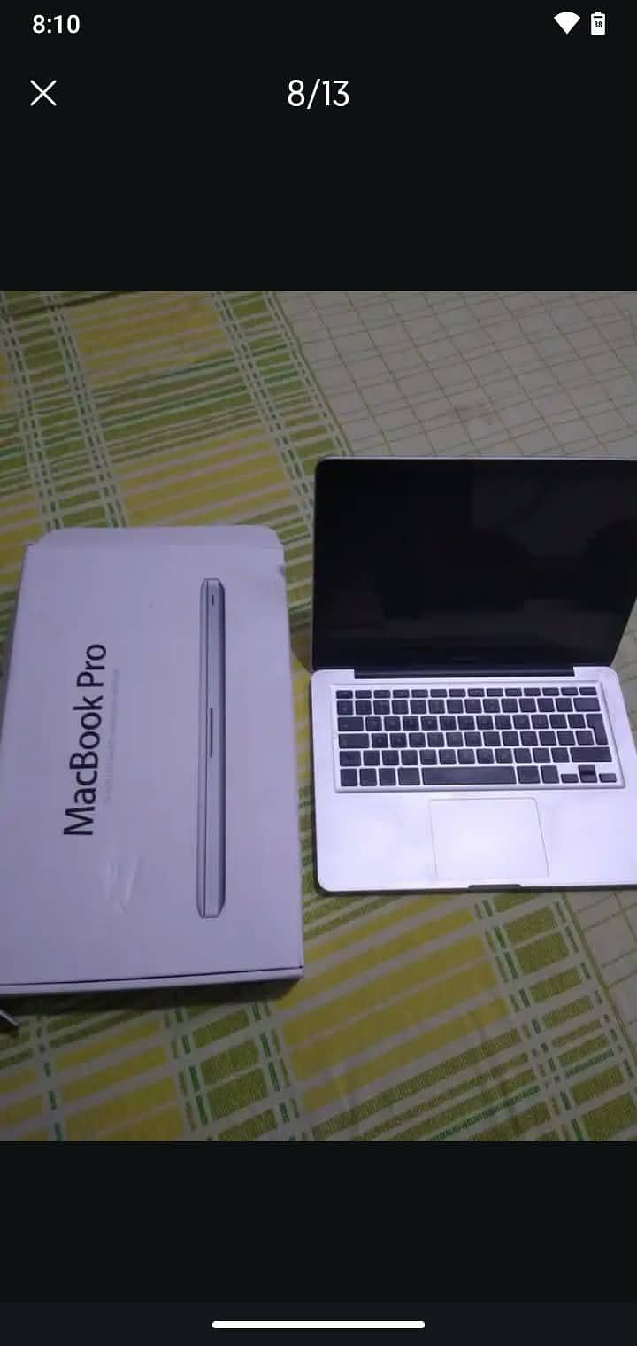 MacBook 7