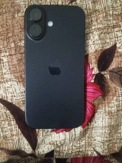 Apple iPhone 16