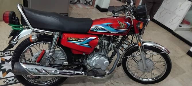 Honda CG 125 2024 Model - Total  Genuine - First Owner - Low Mileage
