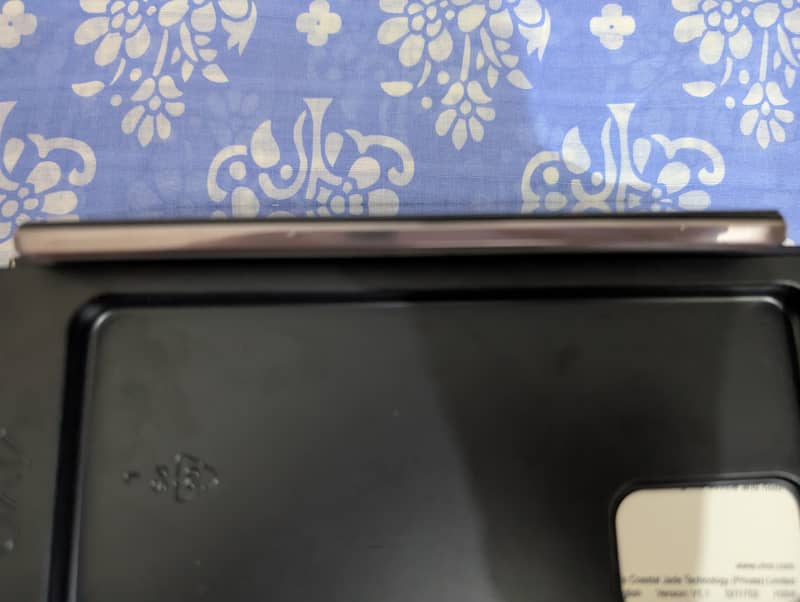 Vivo V21 3