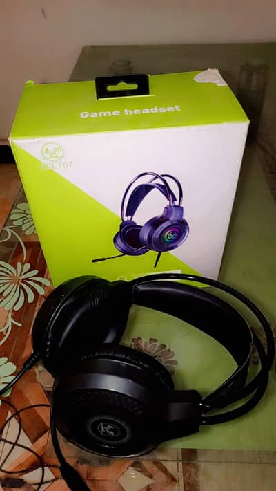 wired headphones with mic