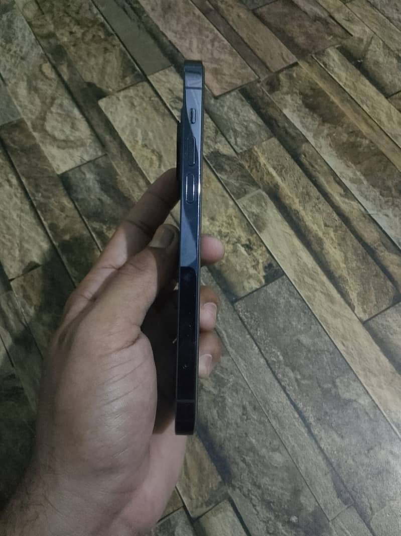 Apple iPhone 12 Pro Made in USA contact no: 03162755652 1
