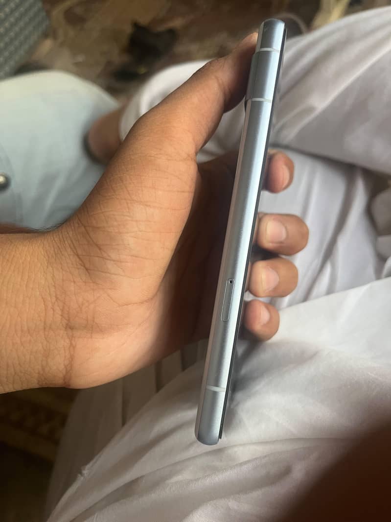 Google Pixel 7a 2