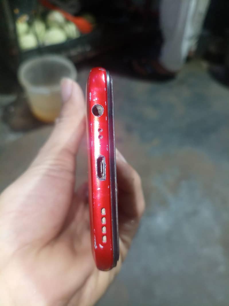 Realme C3 4