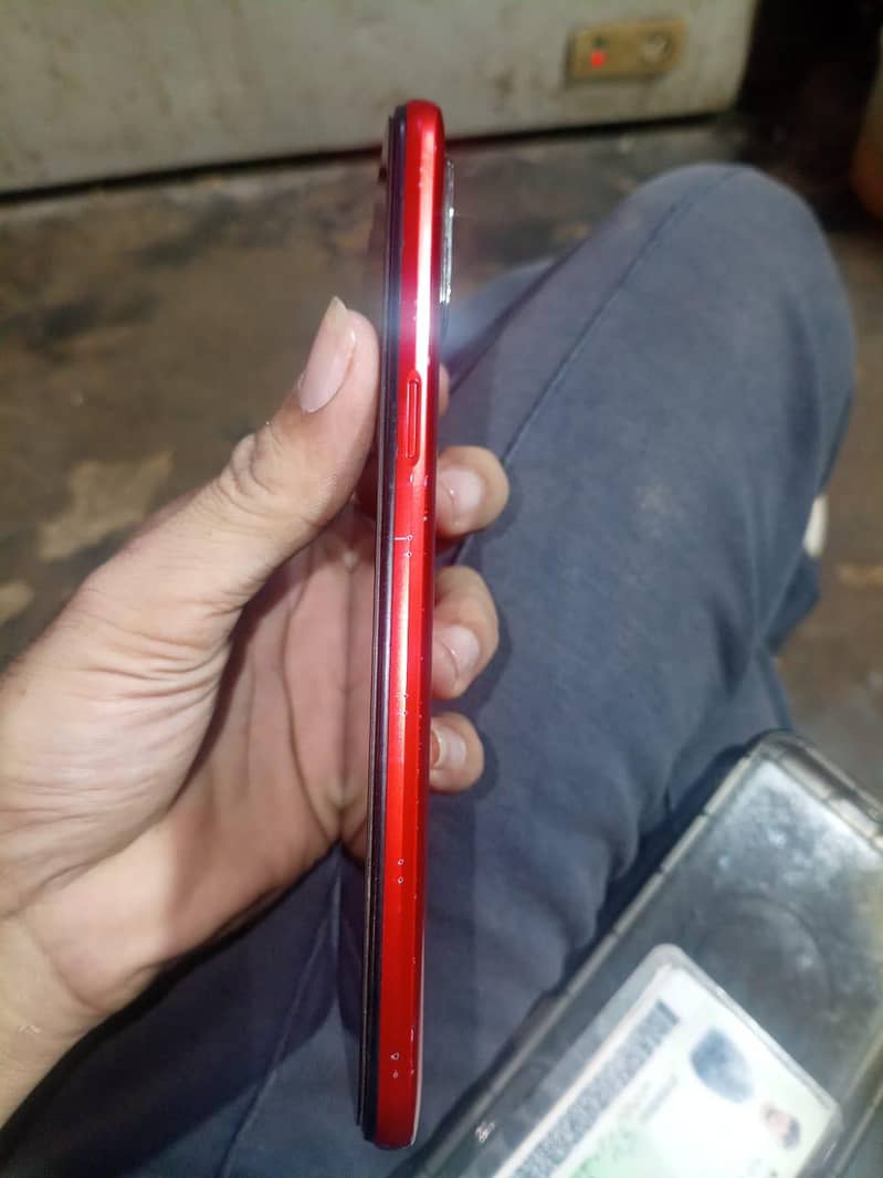 Realme C3 5