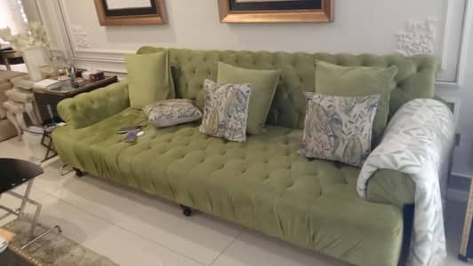 3 seater stylish drawing room sofa