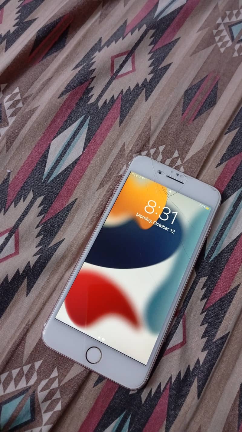 Apple iPhone 7 Plus 1