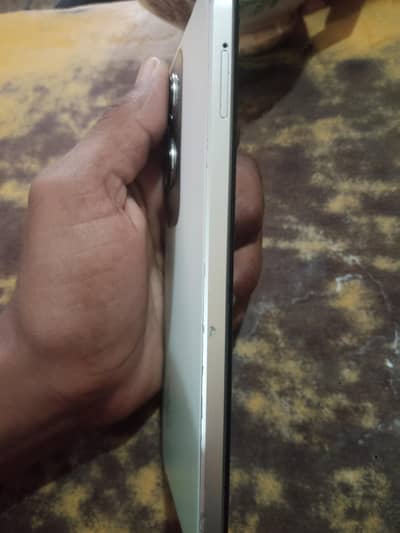Vivo Y18