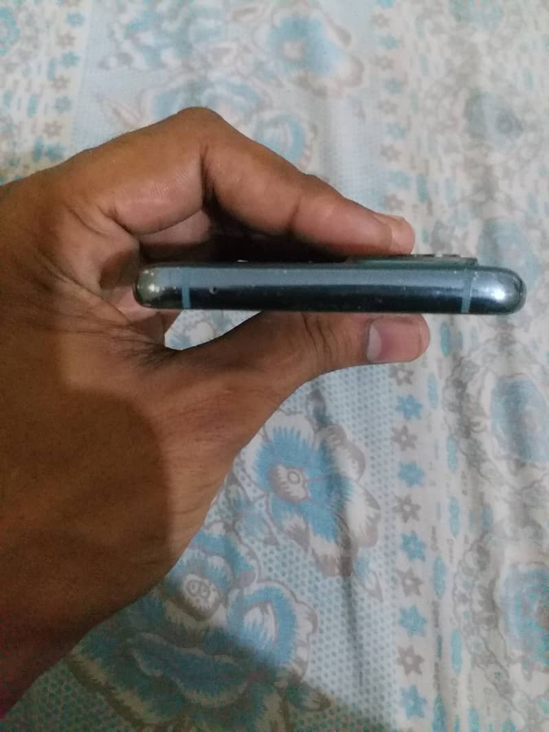 One Plus 9 Pro 5G 1