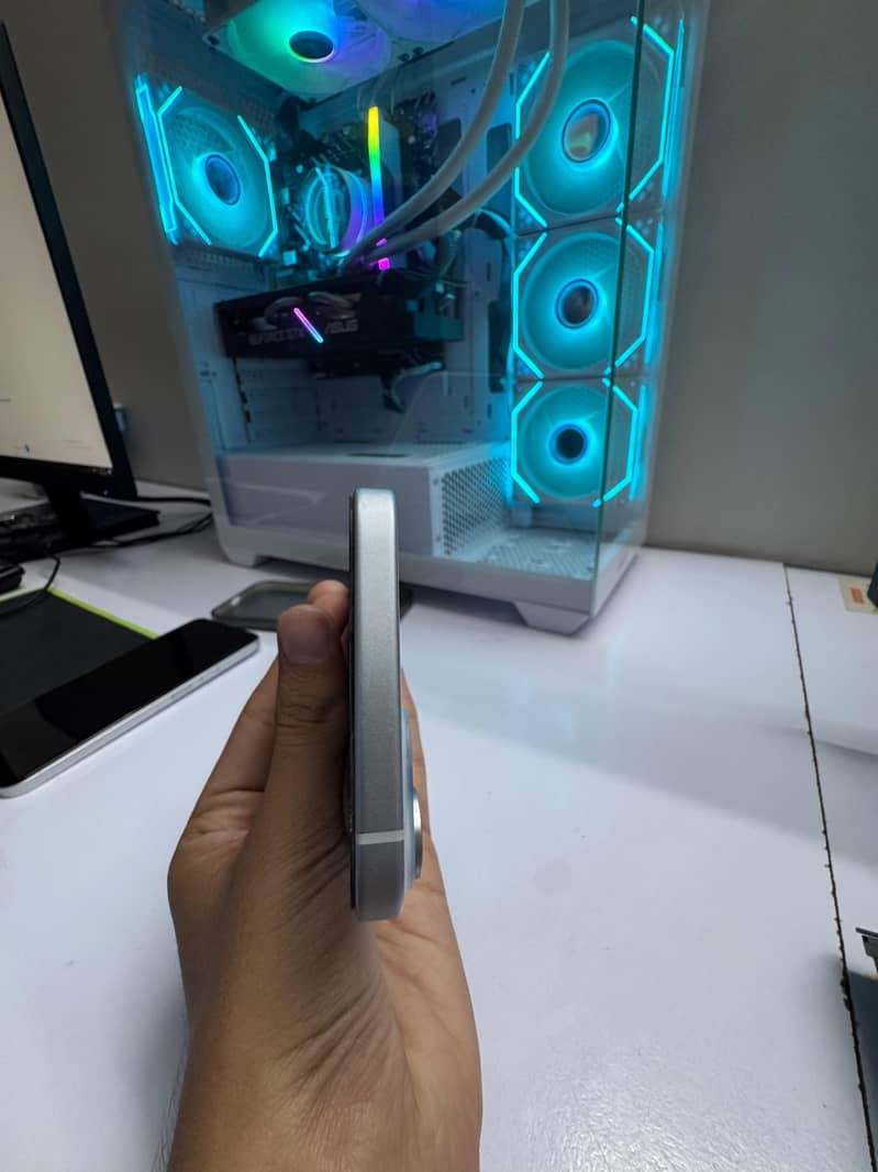 Apple iPhone 15 plus 3