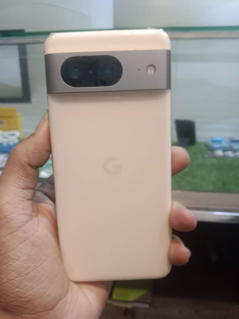 Google Pixel 8 1