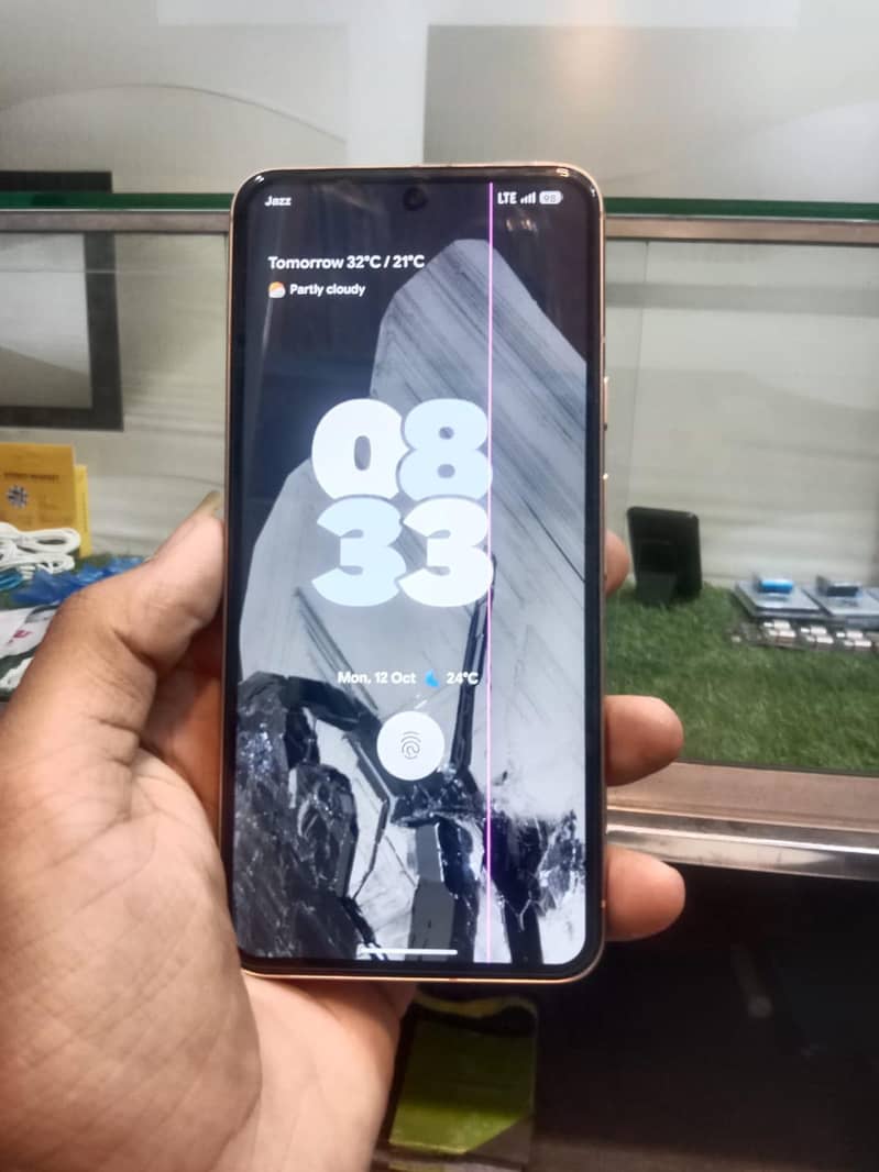 Google Pixel 8 3