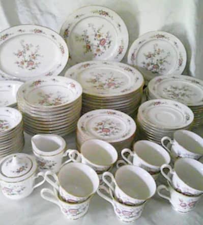 Luxury and aesthetic dinner set