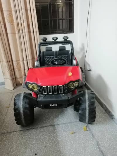 Jumbo size remote controlled chargeable car