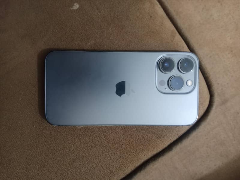 Apple iPhone 13 Pro 0