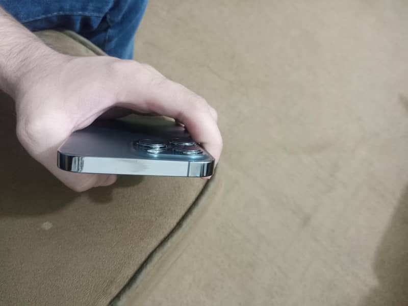 Apple iPhone 13 Pro 3
