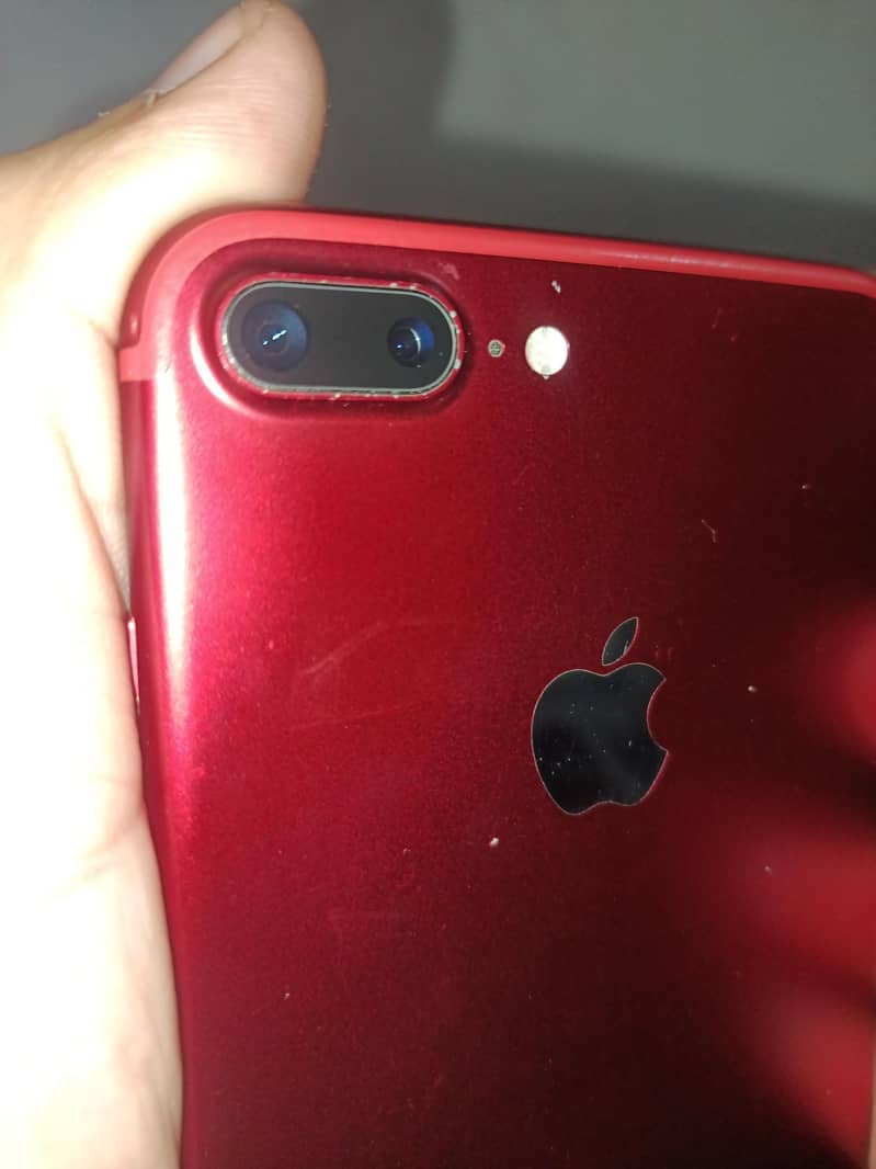 Apple iPhone 7 Plus 3