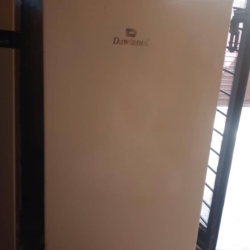 Dawlance Mini Fridge 4