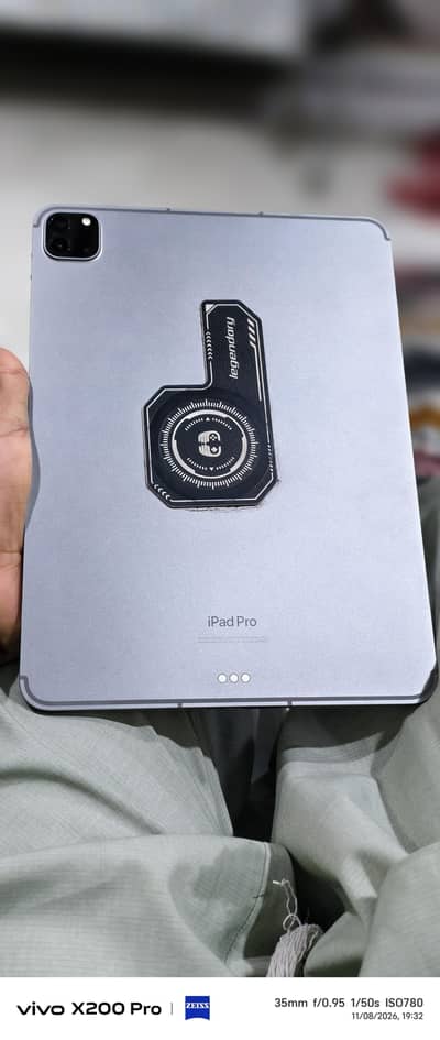 Ipad pro 11inch m2 2020 128gb only ipad