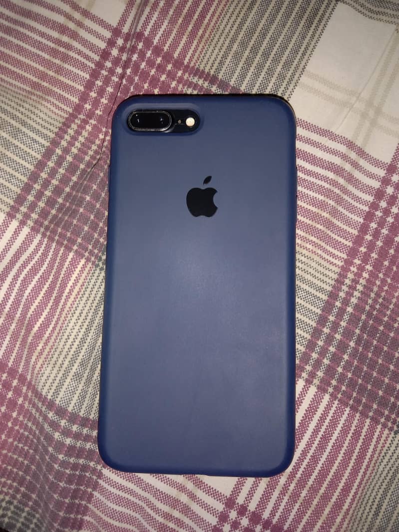 Apple iPhone 7 Plus 0