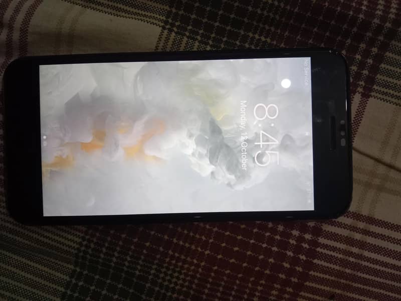 Apple iPhone 7 Plus 2