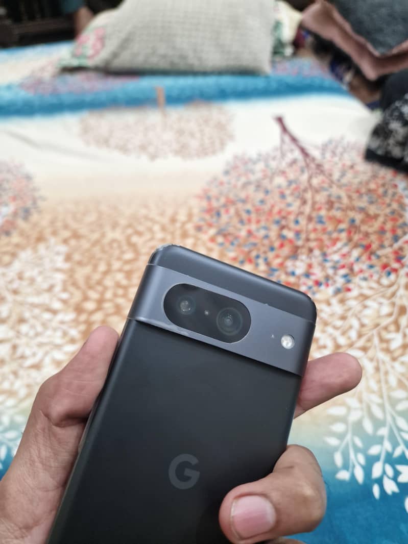 Google Pixel 8 3