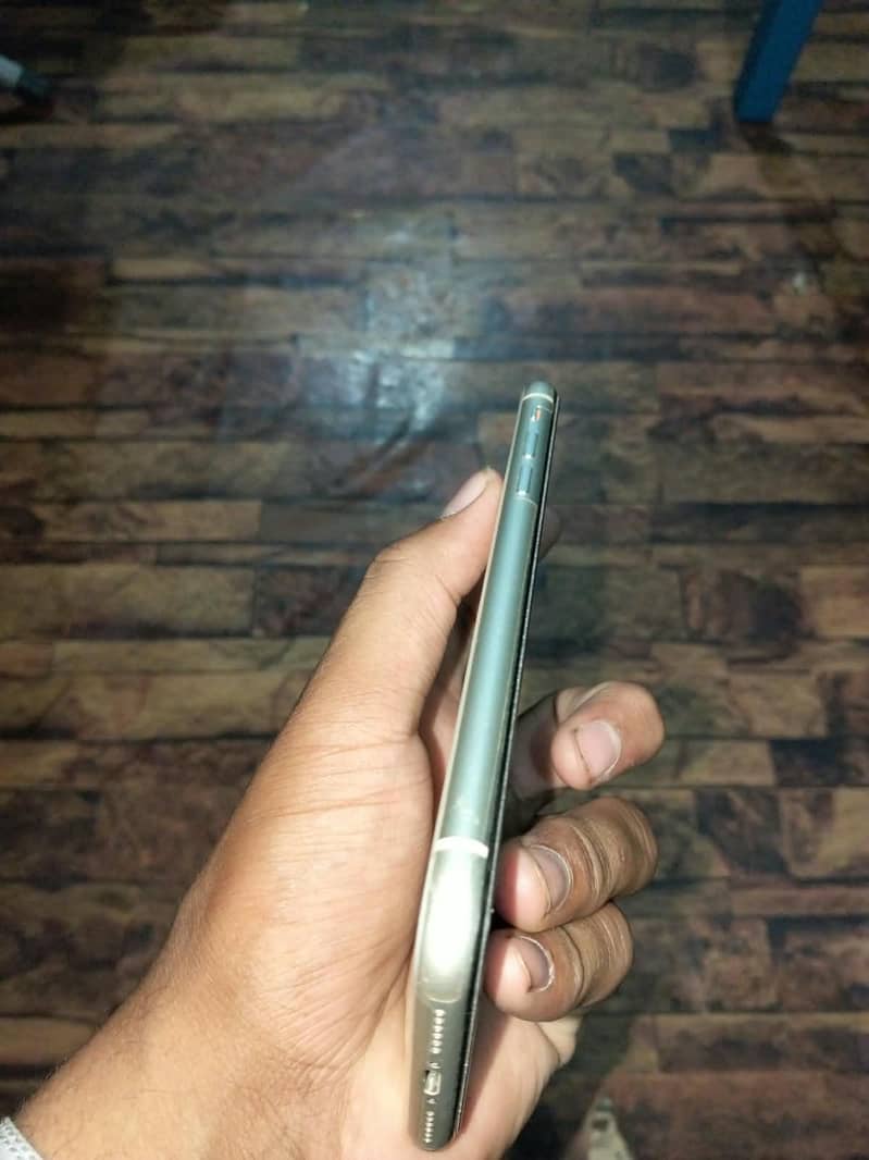Apple iPhone 11 2