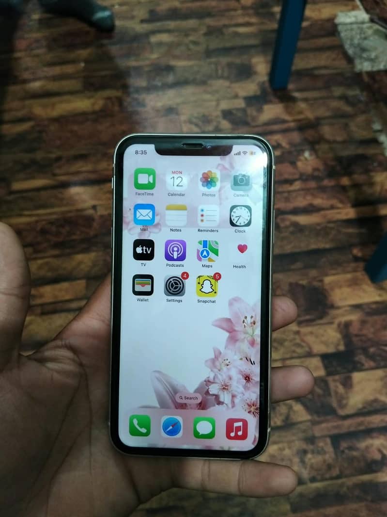 Apple iPhone 11 5