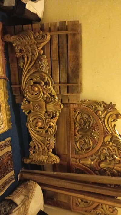 heavy bed in good condition