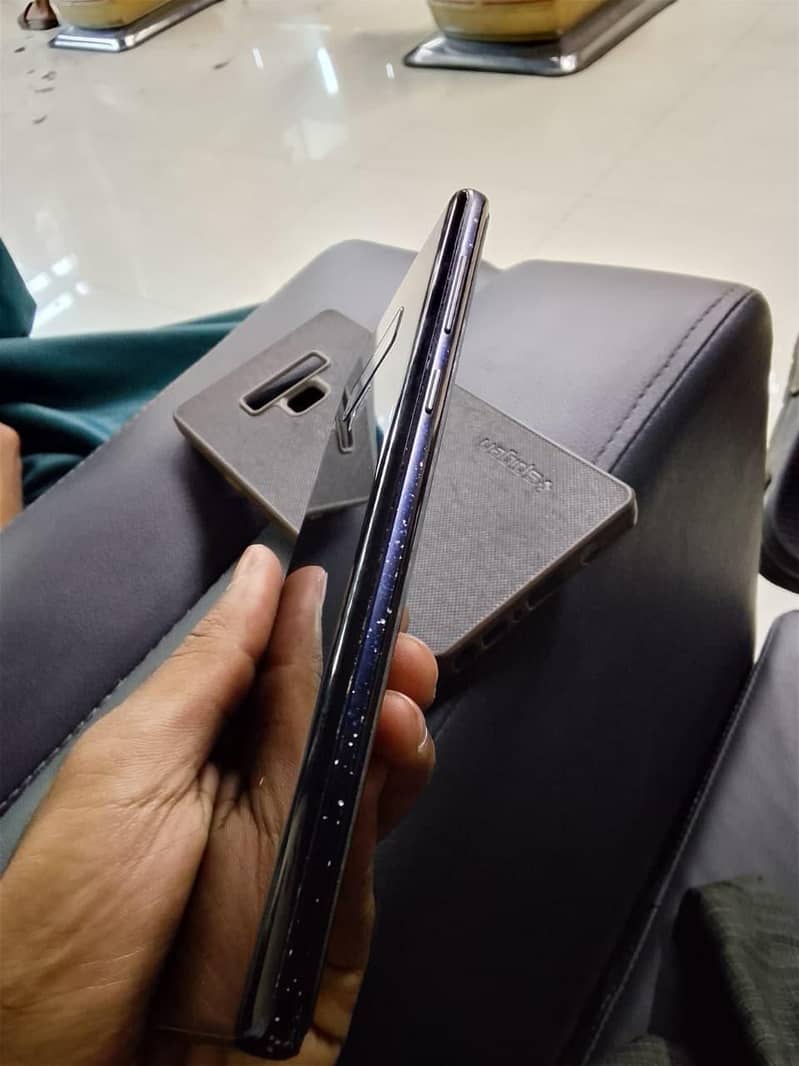 Samsung Mobile Note 9 3