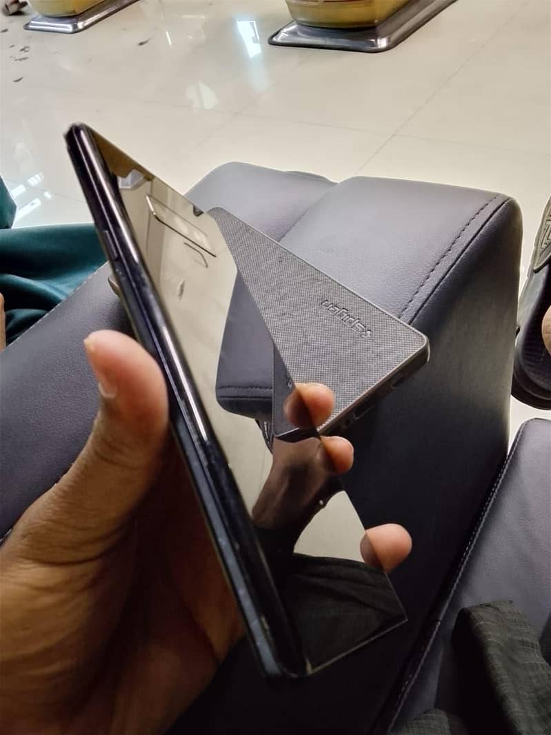 Samsung Mobile Note 9 5