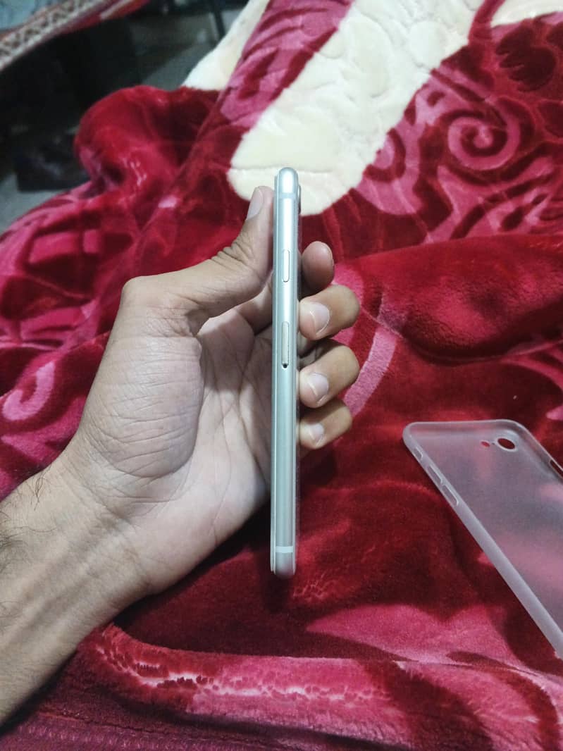 Apple iPhone 8 2