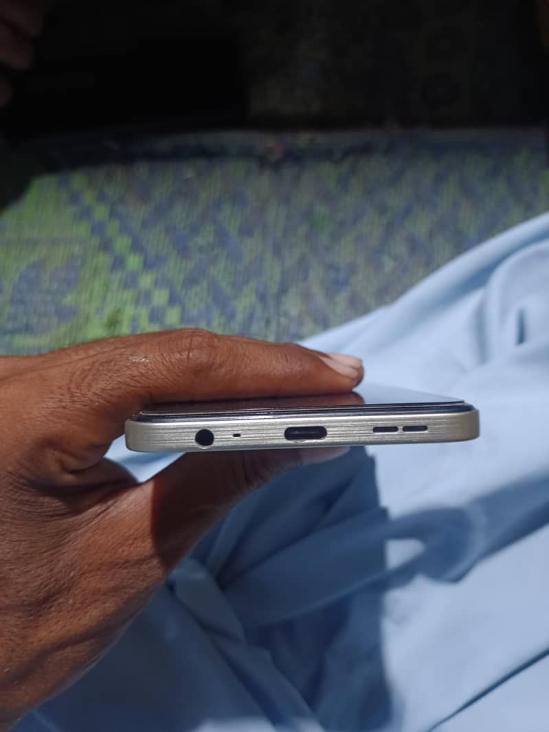 Itel S25 1