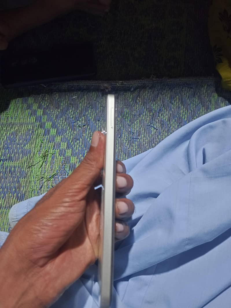Itel S25 4