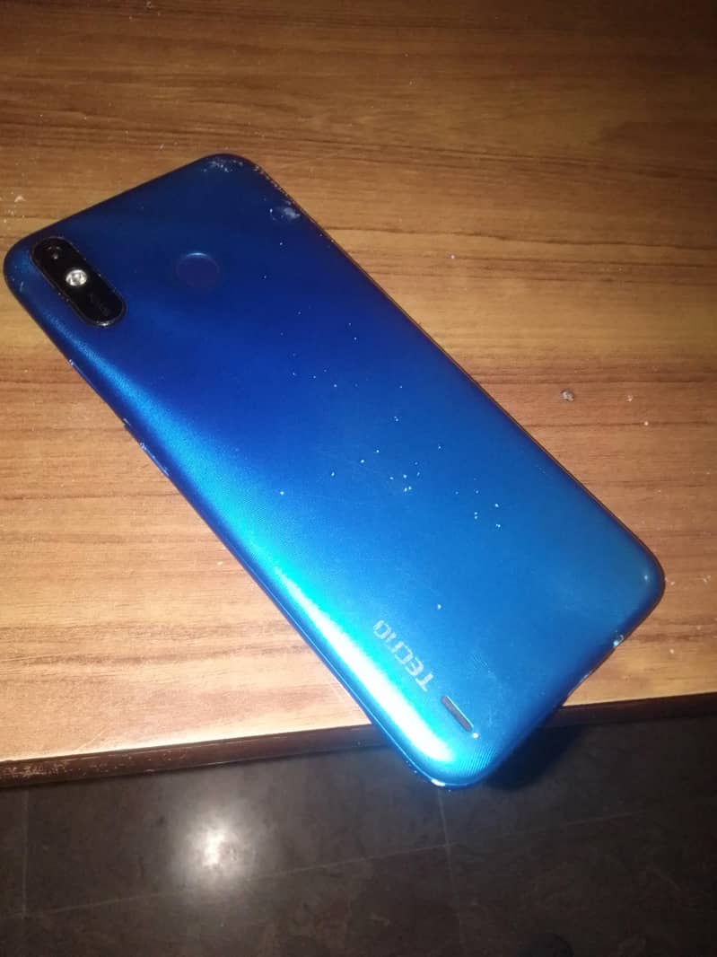 Tecno Spark 4 0