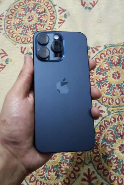 iPhone 15 Pro Max jv 85% battery health
