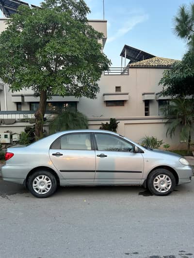 Toyota Corolla GLI 2004