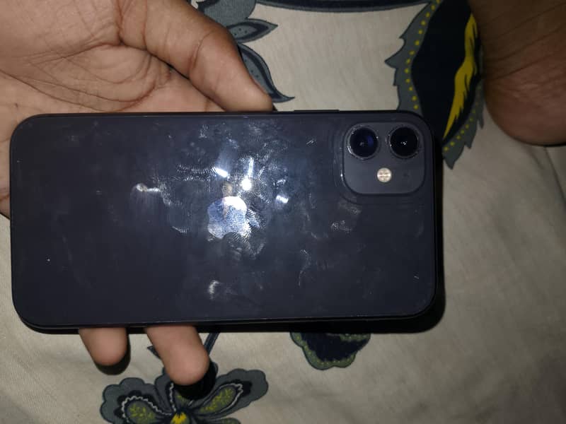 Apple iPhone 11 0