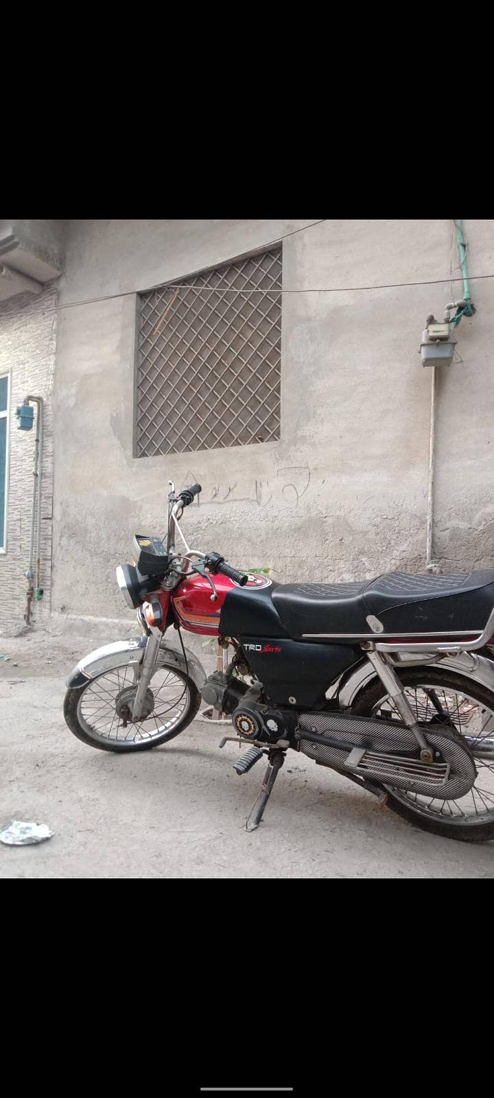 CD 70 . . . . 2005 1