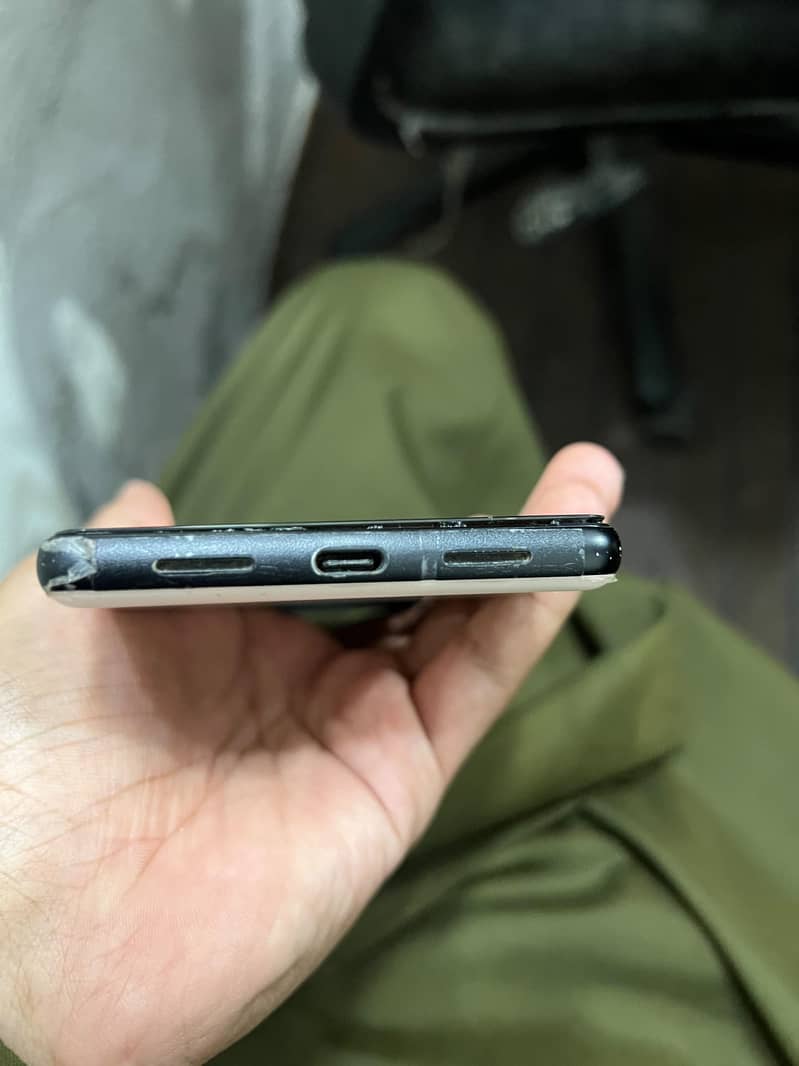 Google Pixel 6 3