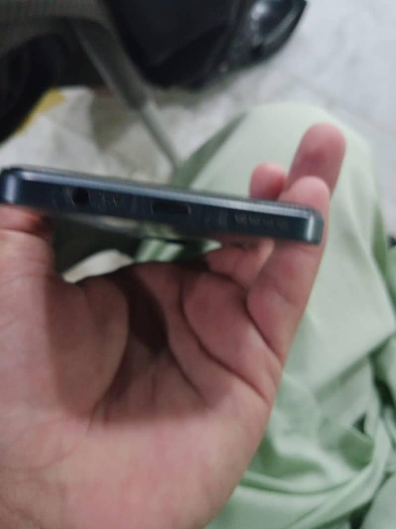 Realme Note 70 6