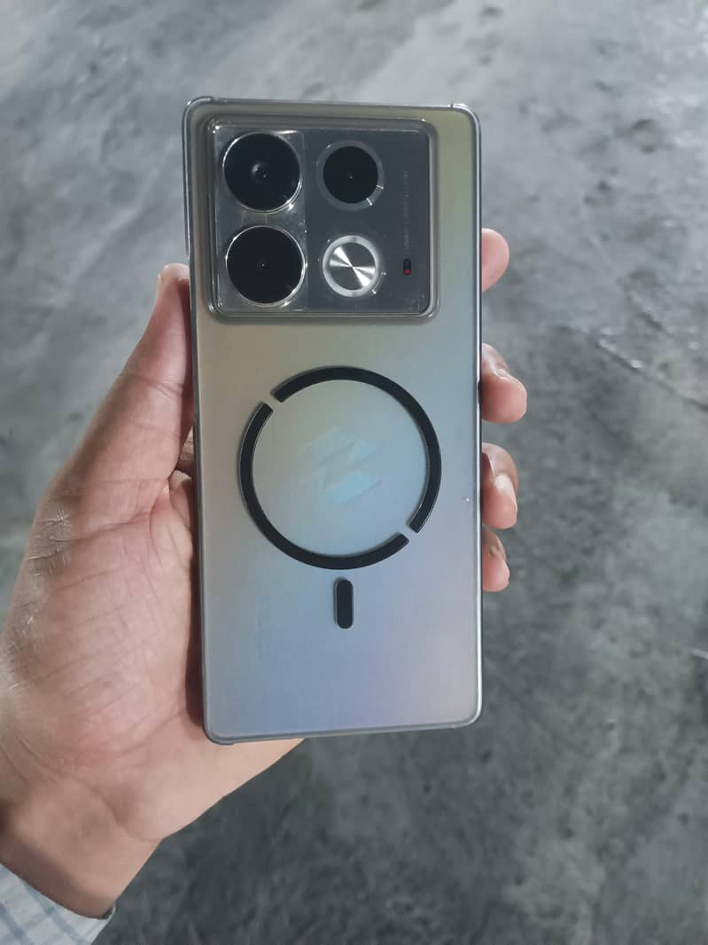 Infinix Note 40 2