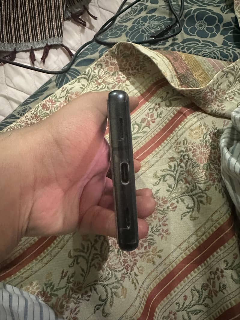 Google Pixel 7a 4