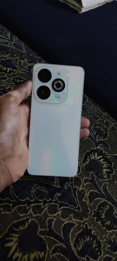 Infinix Smart 8 Pro